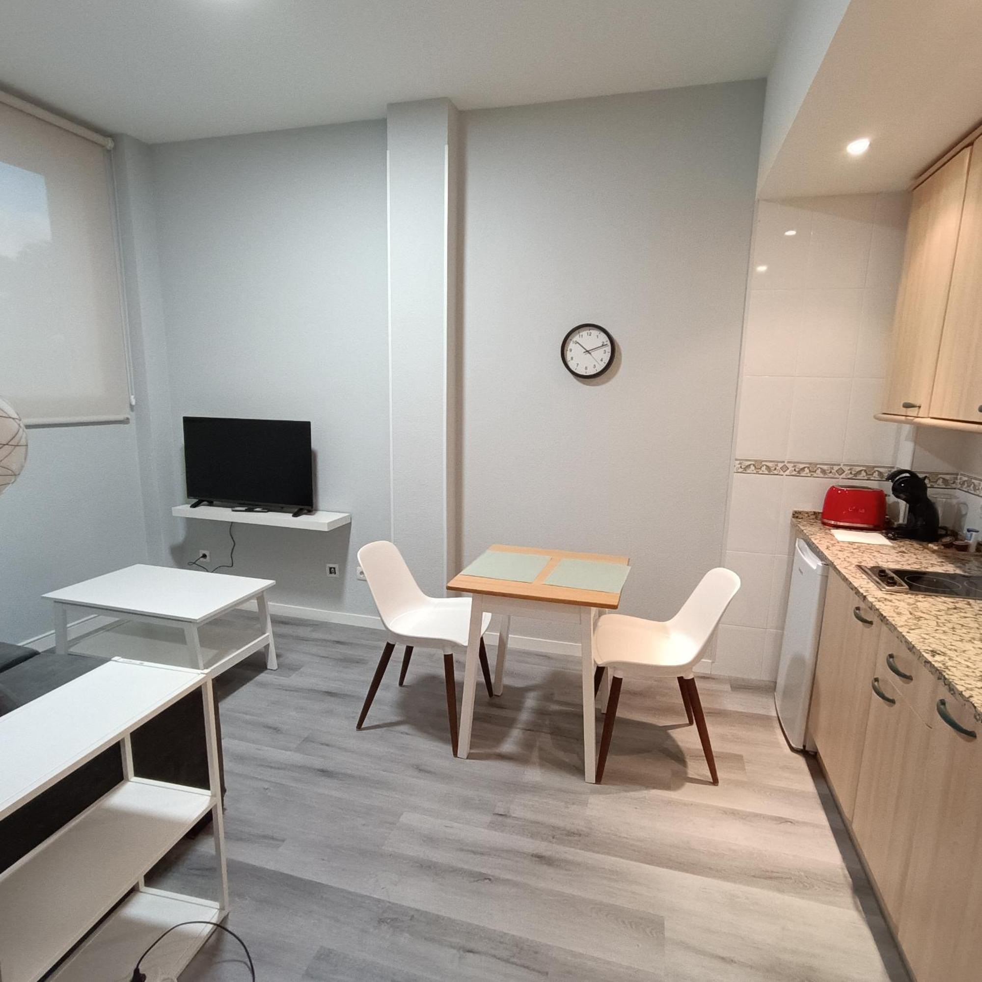 Apartamentos Go Covaresa -Parking Gratuito Valladolid Dış mekan fotoğraf