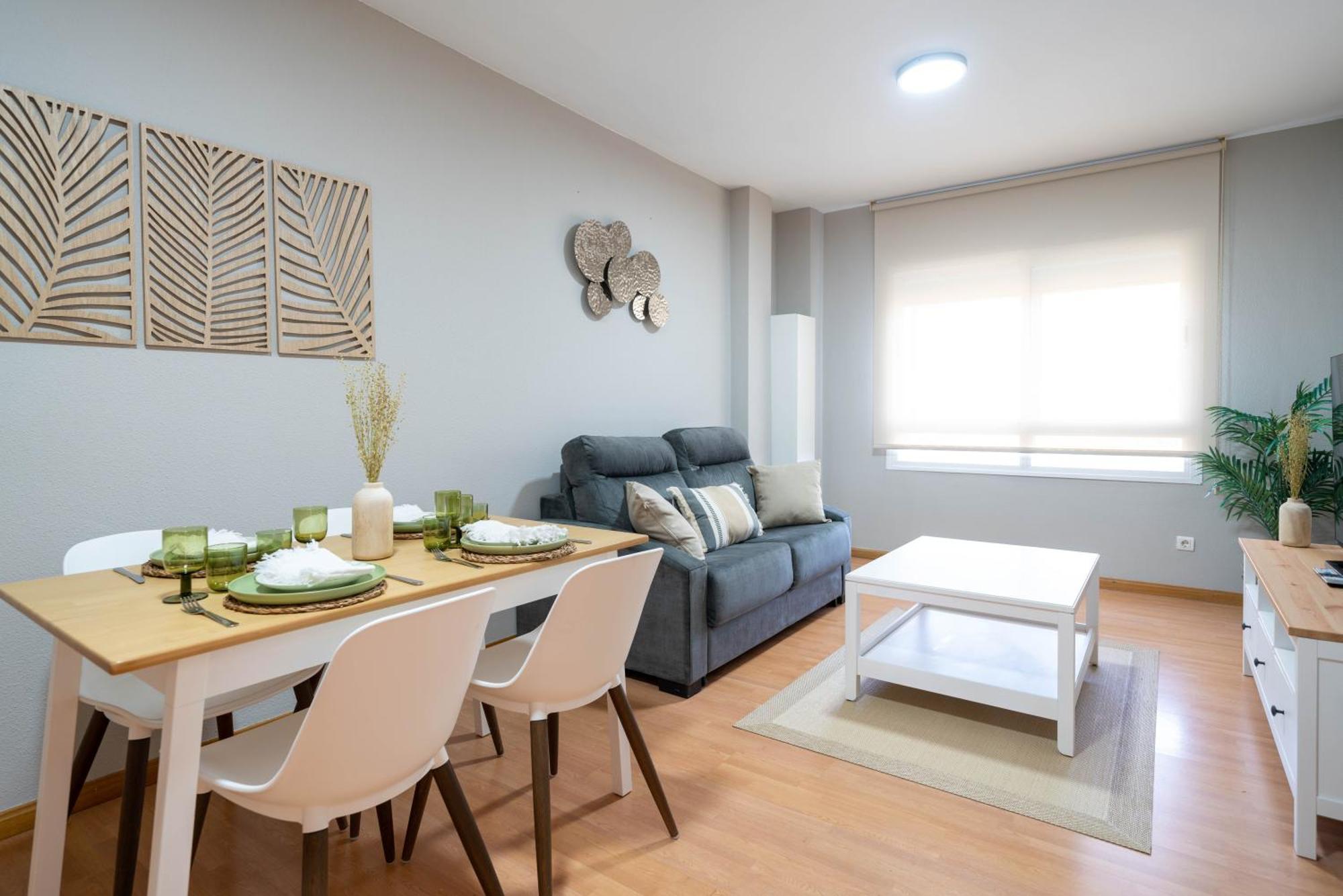 Apartamentos Go Covaresa -Parking Gratuito Valladolid Dış mekan fotoğraf